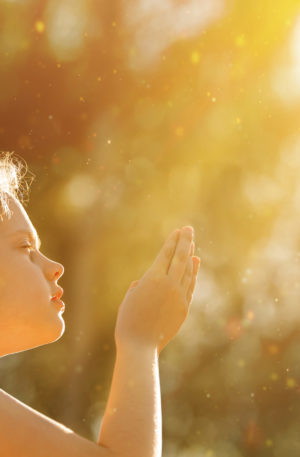 Conte thérapeutique pour enfants – La petite fée du pays de la lumière blanche